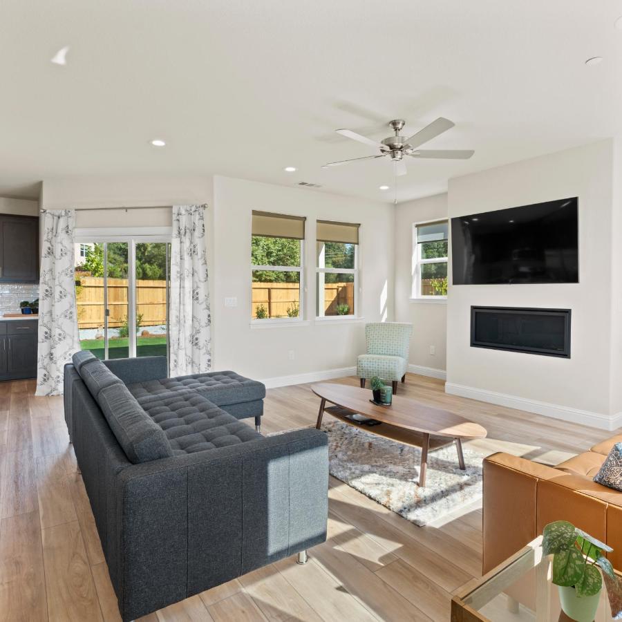 Newly Built Murphys Modern Retreat Exterior foto